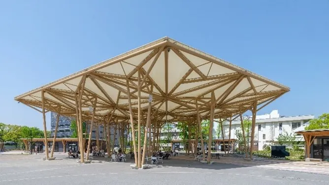 大屋根ひろば