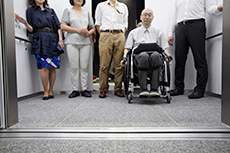 Photo Long and deep elevators with wide doors